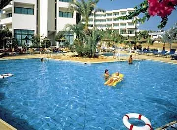 מלון Margadina 4*